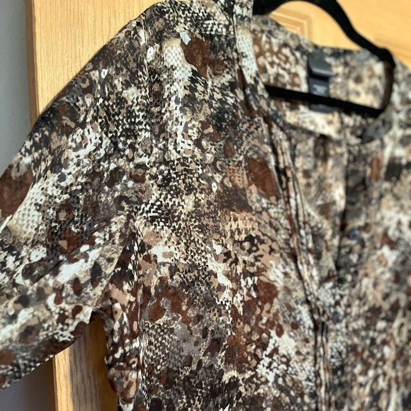 Covington animal print blouse - Picture 5 of 9
